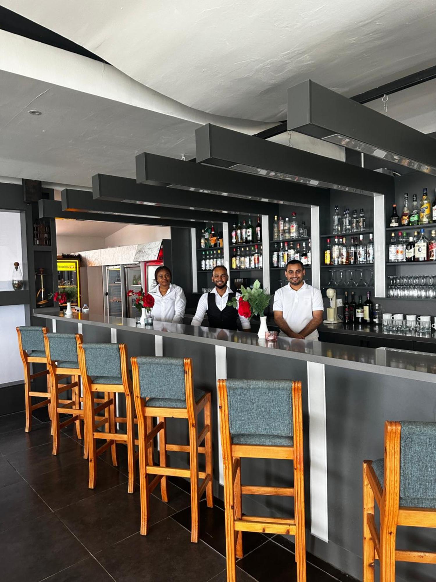 Manolya Hotel Лапитос Екстериор снимка