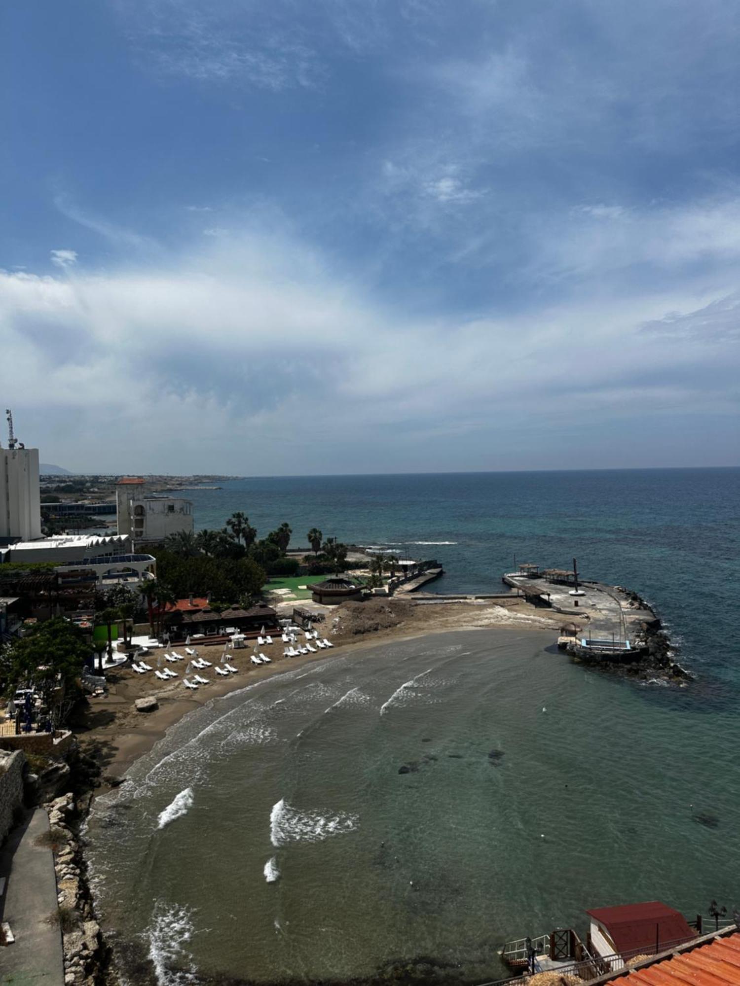 Manolya Hotel Лапитос Екстериор снимка